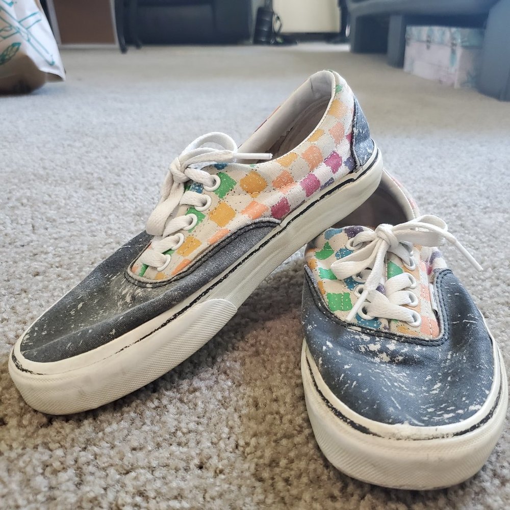 Limited Edition Unisex Era Crayola x Vans shoes